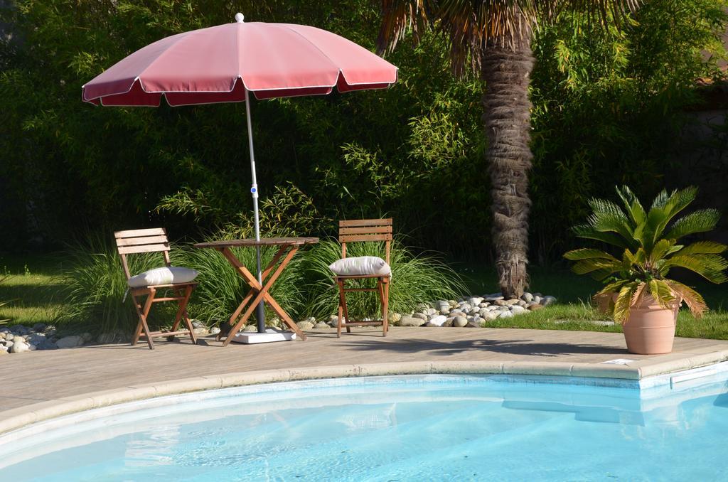 Chambre D'Hotes Et Spa Agen Exterior foto