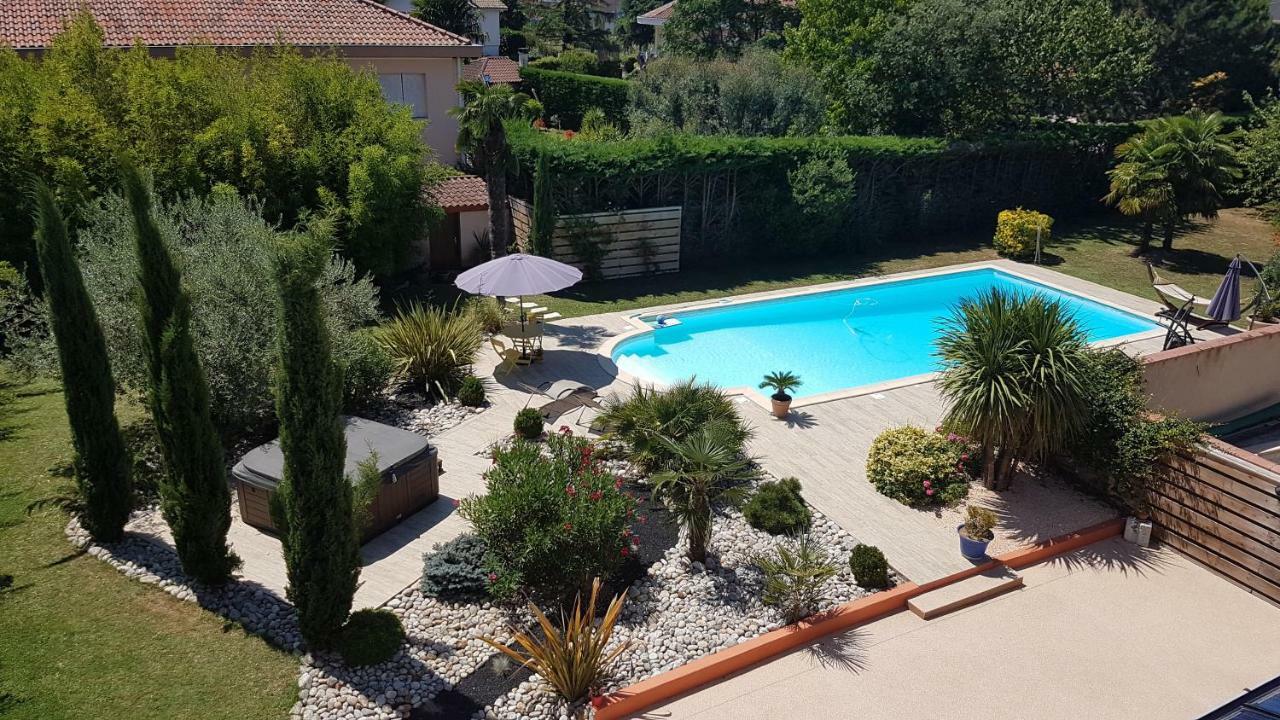 Chambre D'Hotes Et Spa Agen Exterior foto
